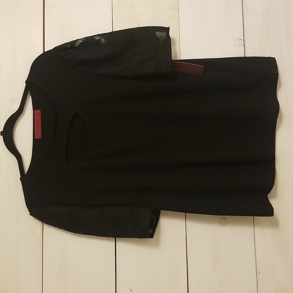 Love Scarlet black top L